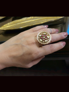 Round leaf design edge adjustable kundan ring