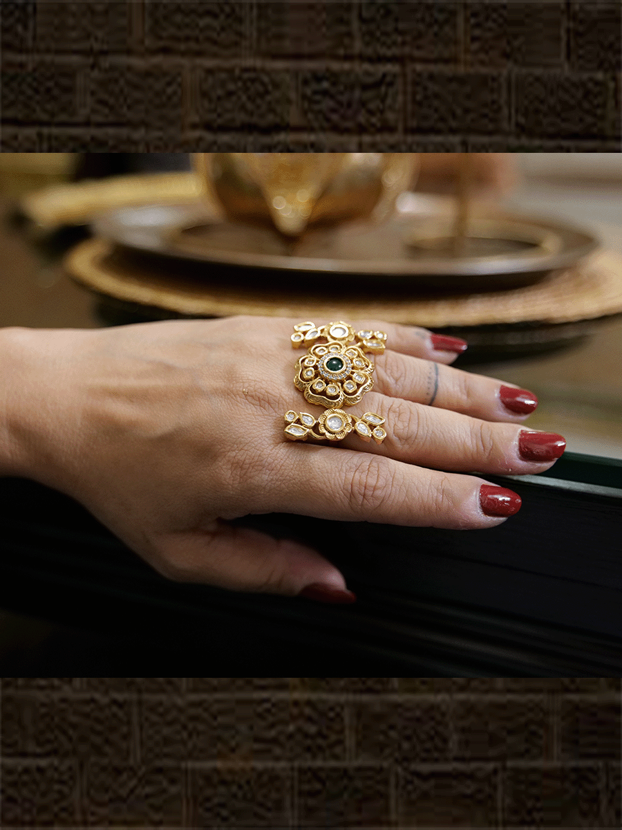 Double ring design gold deals