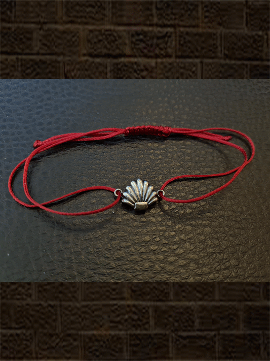 Red pull on thread oxidised sterling silver shell design rakhi - Odara Jewellery