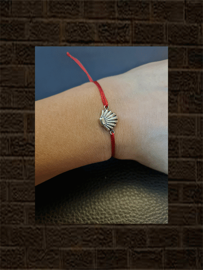Red pull on thread oxidised sterling silver shell design rakhi - Odara Jewellery