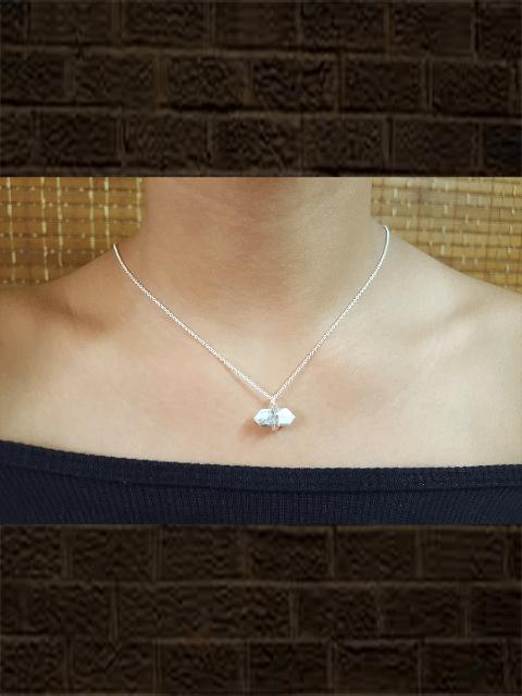 Sterling silver howlite faceted pendant with chain