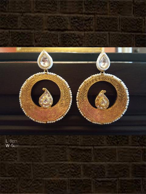 Light weight intricate design circular kundan earring
