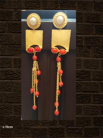 Classy red bead tassel earring&nbsp;