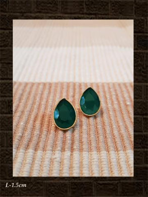Onyx green flat cut sterling silver studs