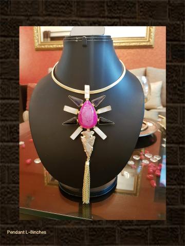 Bold pink ,mop and black stone pendant in golden hasli