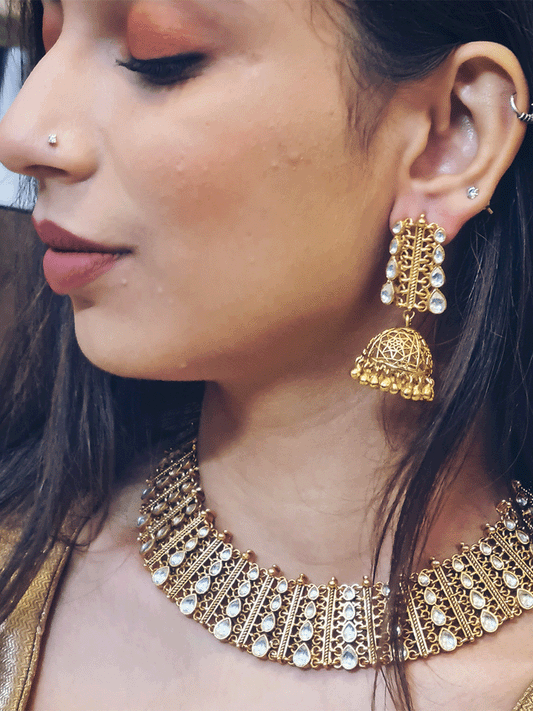 Tear drop shaped kundans on gold mesh design set - Odara Jewellery